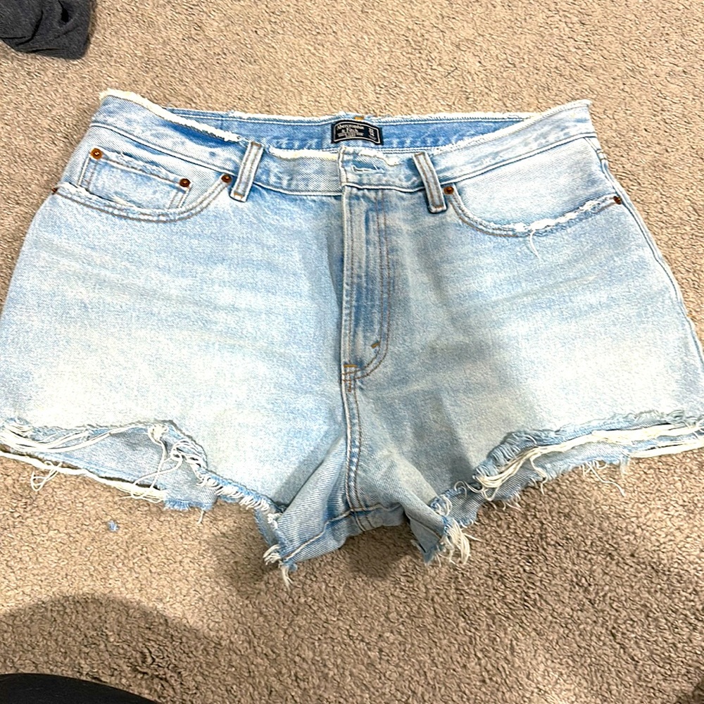 Abercrombie & Fitch Annie High Rise Short
